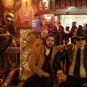 Meet your Posher, Victor